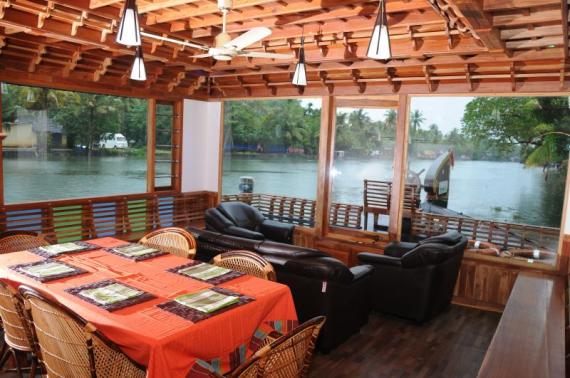 Dining Room in Kerala Houseboat